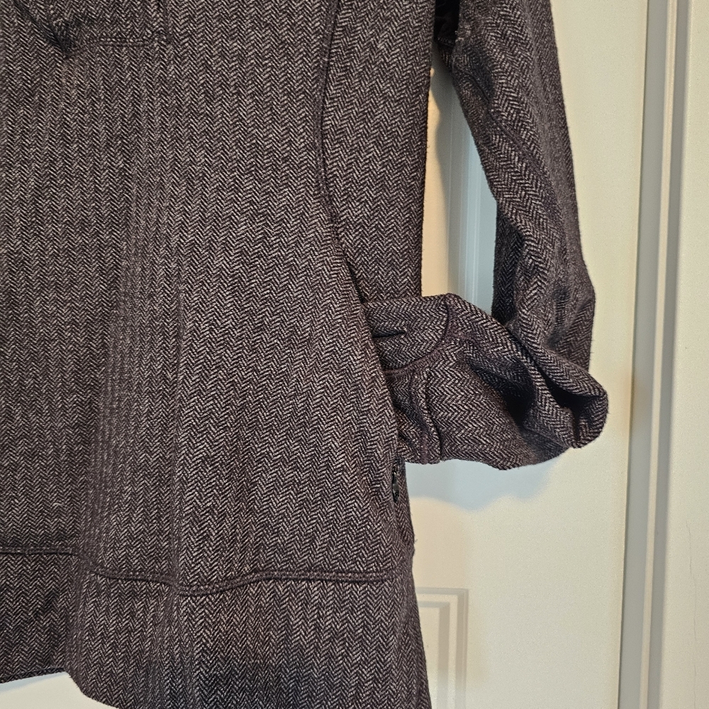 Lululemon Pullover - image 3